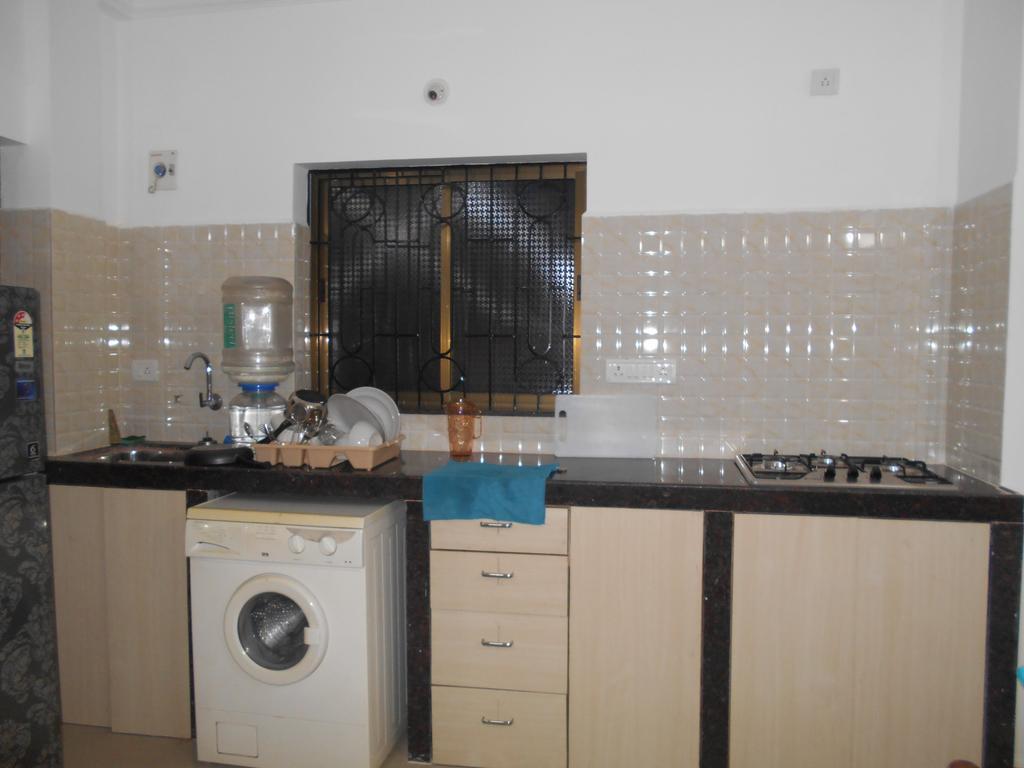 Esha Apartment Calangute Zimmer foto
